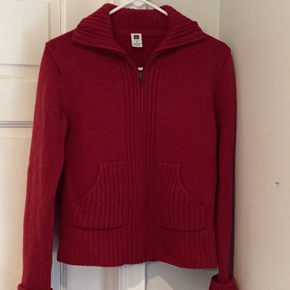 Red Gap sweater cardigan